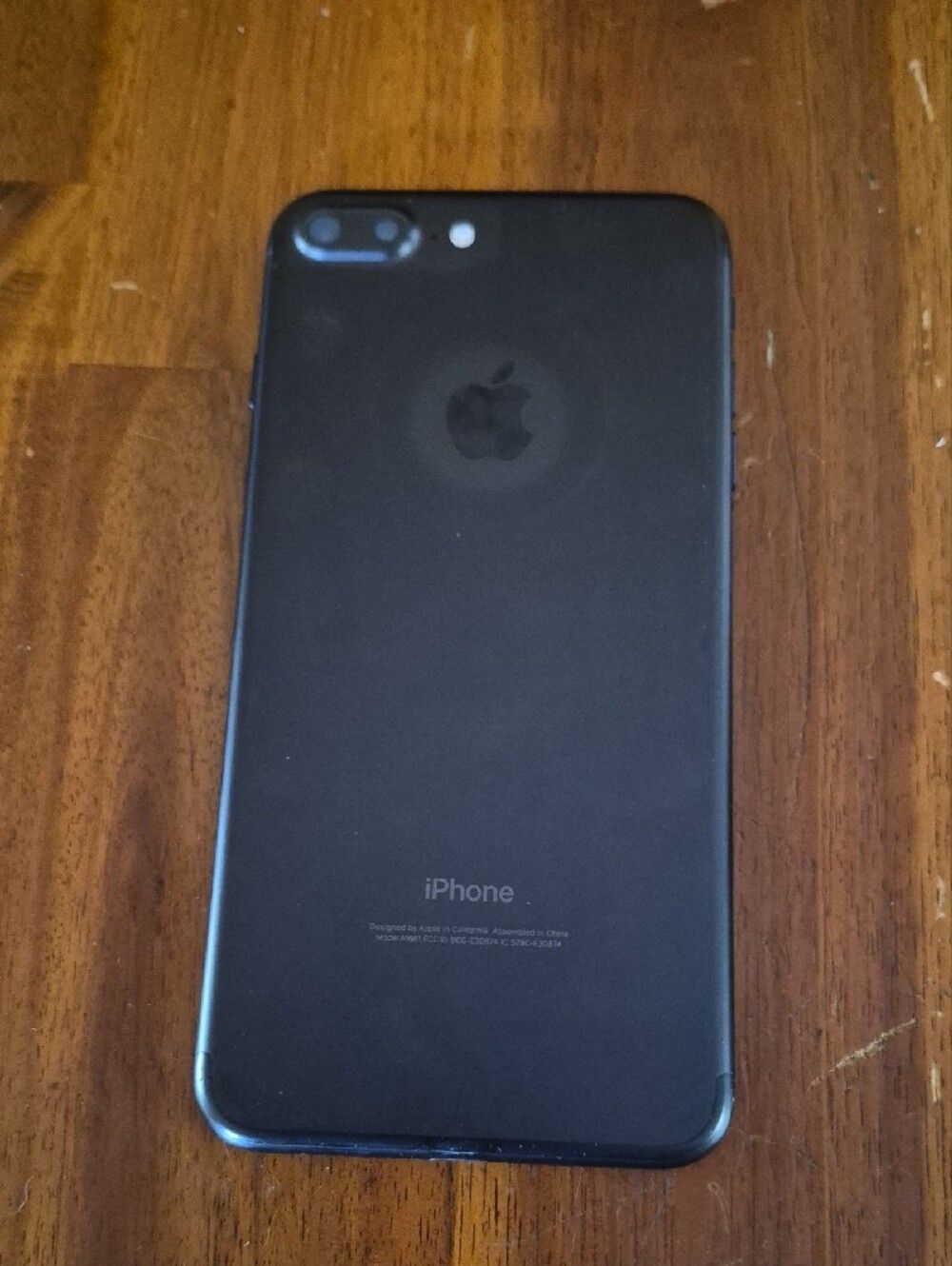 Apple iPhone 7. Unlocked. Works Great. Includes Otter Box Cover - Picture 3 of 7